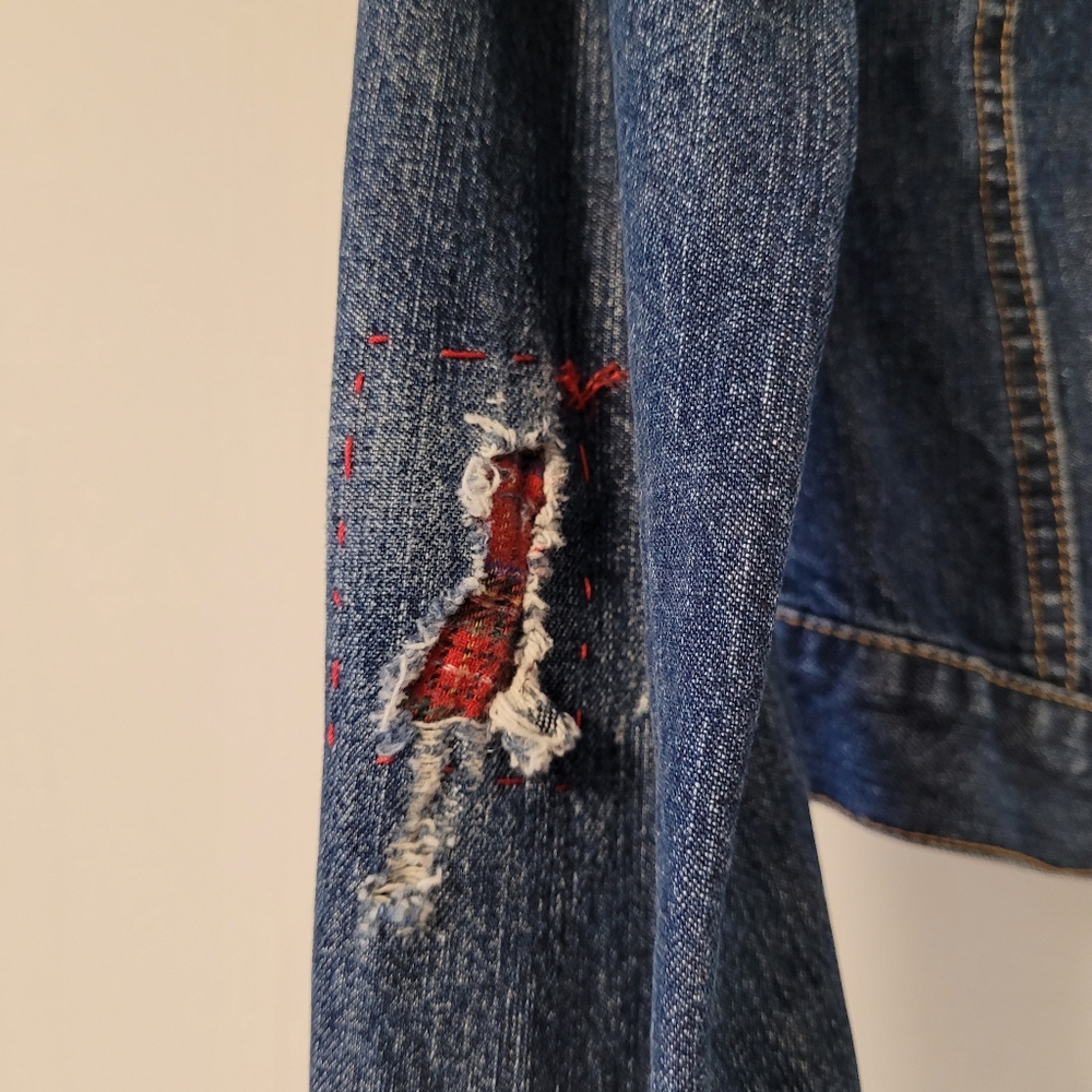 Denim Jacket Distressed - Picture 3 of 5